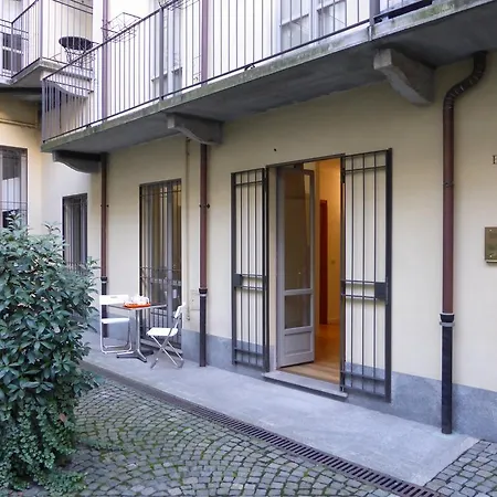 Apartment Giulio Vi Turin